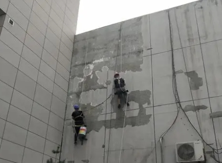 陵水楼顶漏水维修公司分享下陵水外墙防水的注意事项