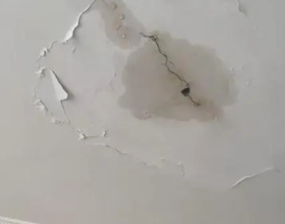 陵水阳台漏水维修公司分享下屋面防水工程质量问题原因分析